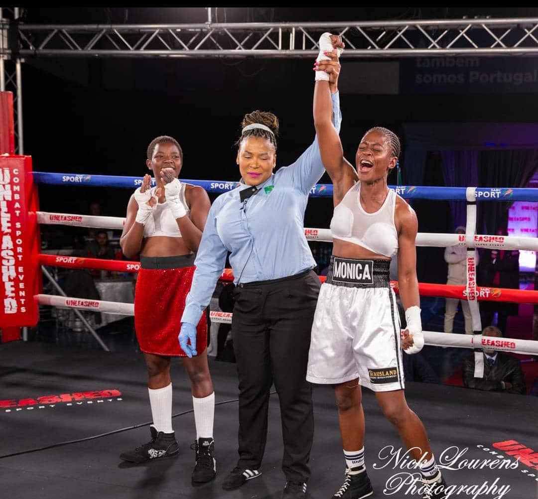 Boxer shines in SA