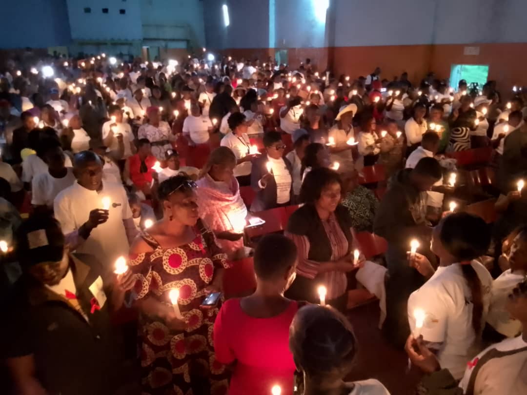 A candle light memorial was held at Vengere Community Hall in Rusape this in honour of those living and affected by HIV/AIDS. 
