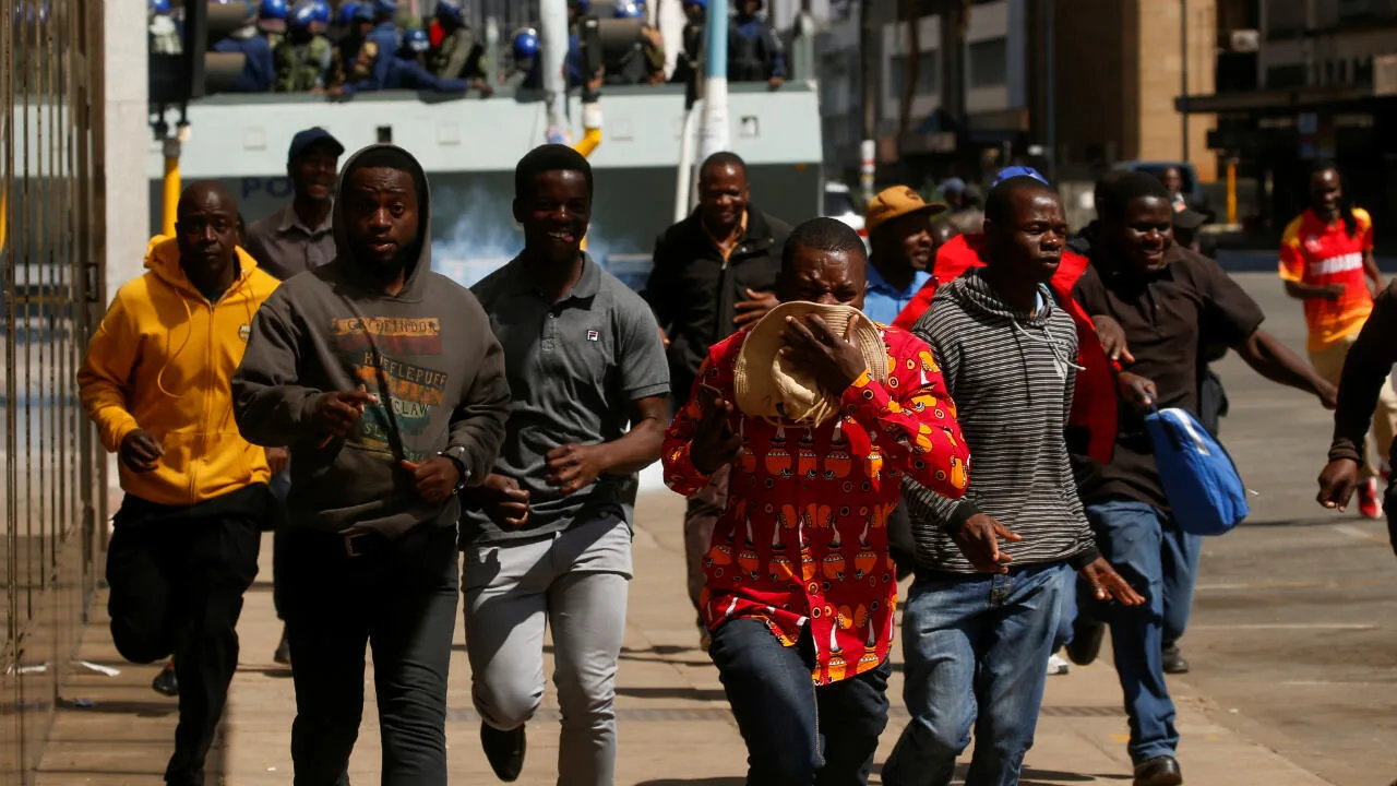 Anti-government demonstrations flop countrywide