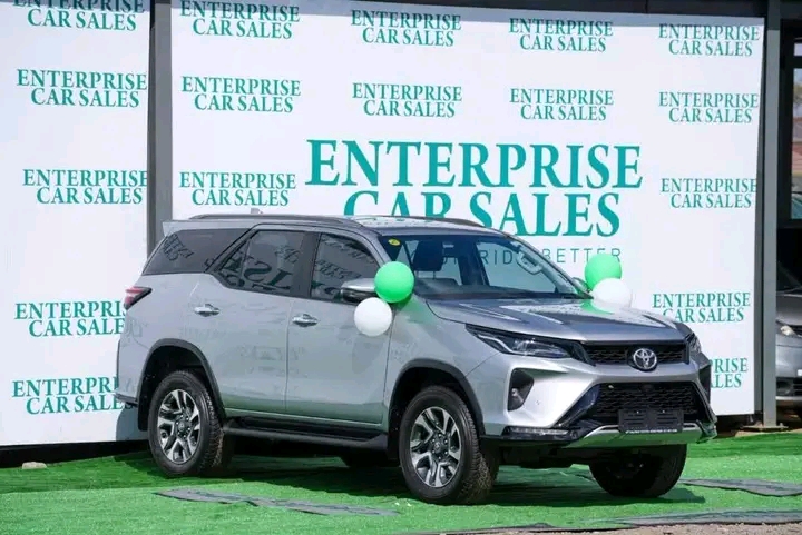 Alick Macheso Receives New Vehicles and Cash Support Following Road Incident
