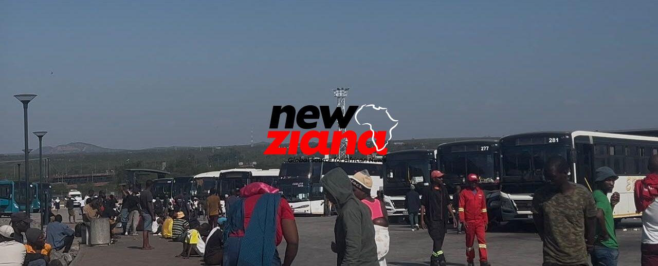 Zimbabwean and mostly Malawians at the Beitbridge border post as at 6pm today as they seek transport to their final destinations.jpg