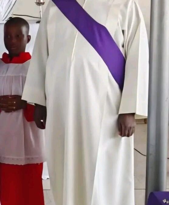 Catholic priest impersonator on the prowl
