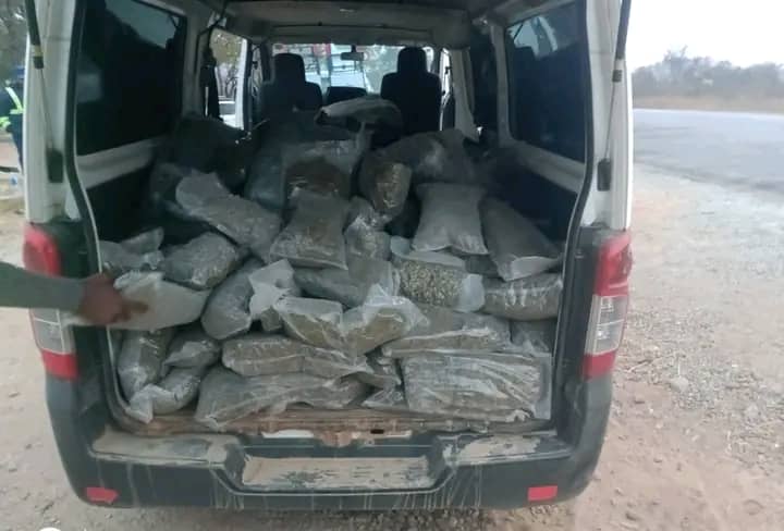 Police recover 279kg of dagga after kombi crashes at checkpoint