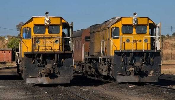 Five injured as kombi collides with NRZ locomotive in Chiredzi