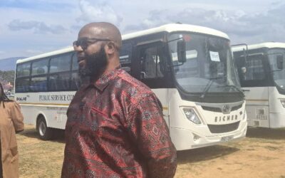 Govt Hands Over 5 PSC Buses To Manicaland Districts