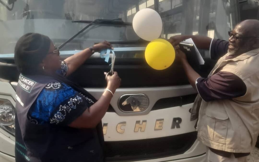 Minister ‘dumps’ official car, takes ride in PSC bus